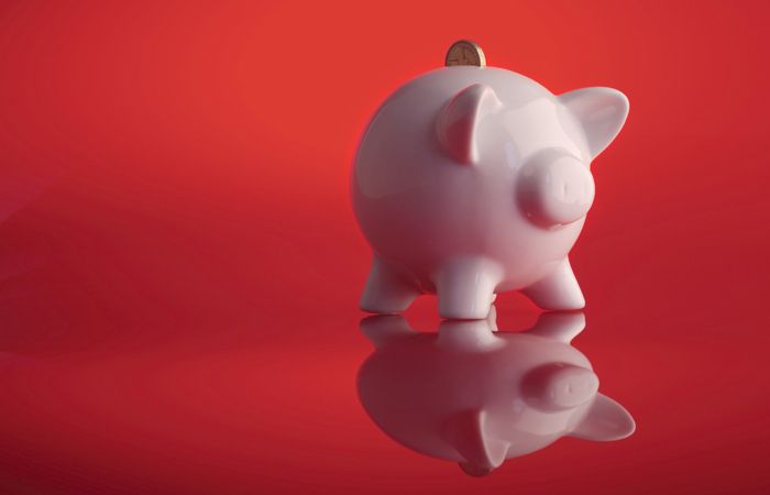 Piggy-Bank-Savings-UK-700x450.jpg