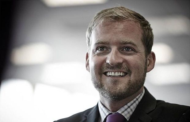 2094974_Stevens-Neil-SimplyBiz-20151.jpg