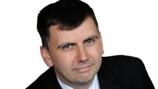 Andrew Tully