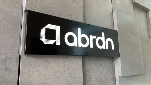 abrdn-new-sign-photo-1-530x300.jpeg
