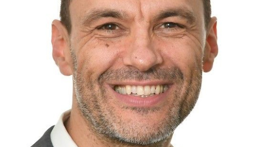 Simon-Binney-530x300.jpg